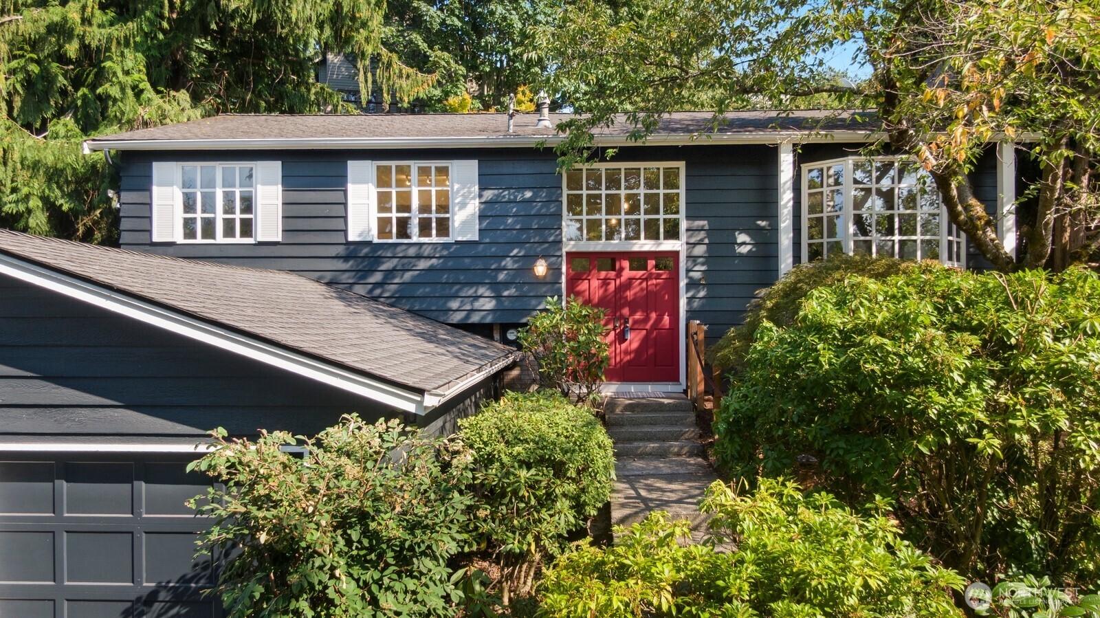 3712 79th Avenue SE Mercer Island WA 98040