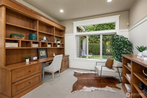 805 92nd Avenue NE Bellevue WA 98004