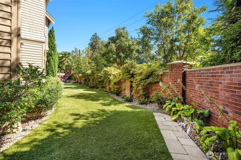 805 92nd Avenue NE Bellevue WA 98004