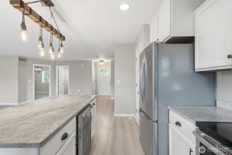 2271 SE Upchurch Way Port Orchard WA 98366