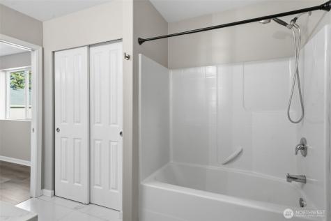 2271 SE Upchurch Way Port Orchard WA 98366