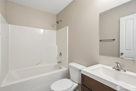 2271 SE Upchurch Way Port Orchard WA 98366