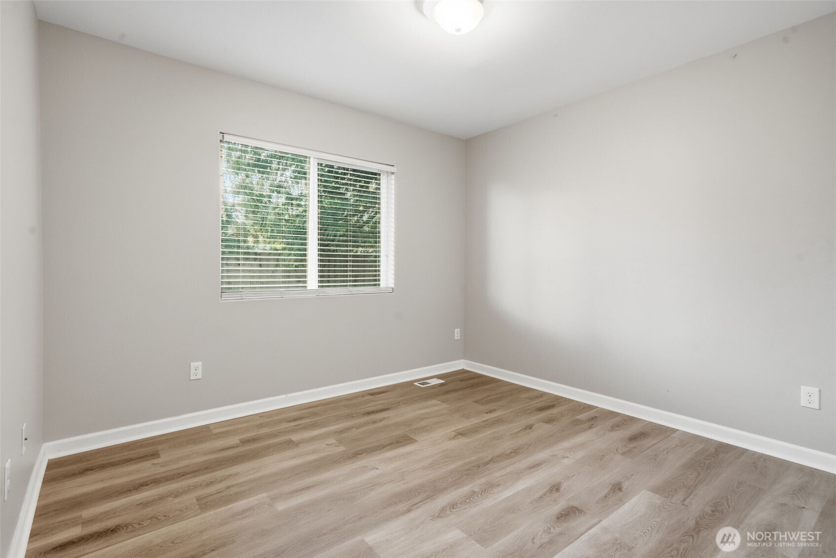 2271 SE Upchurch Way Port Orchard WA 98366