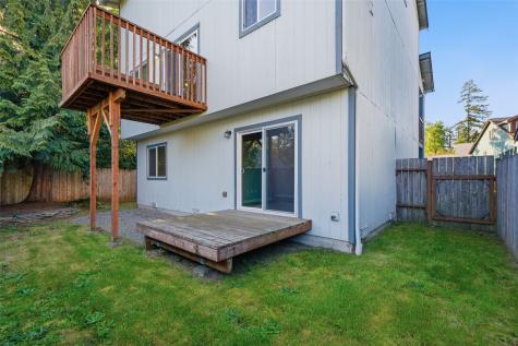 2271 SE Upchurch Way Port Orchard WA 98366