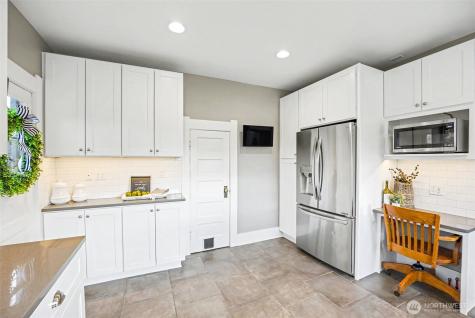 3225 N 20th Street Tacoma WA 98406
