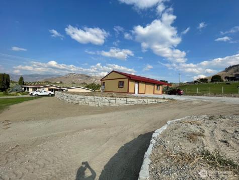 136 Eastlake Road Oroville WA 98844