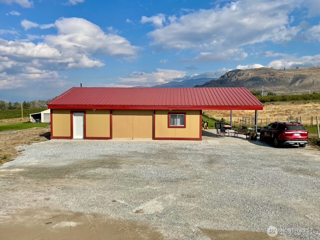 136 Eastlake Road Oroville WA 98844