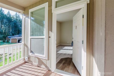 3371 SE Bielmeier Road Port Orchard WA 98367