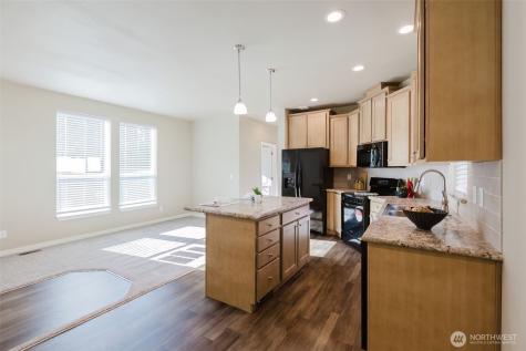 3371 SE Bielmeier Road Port Orchard WA 98367