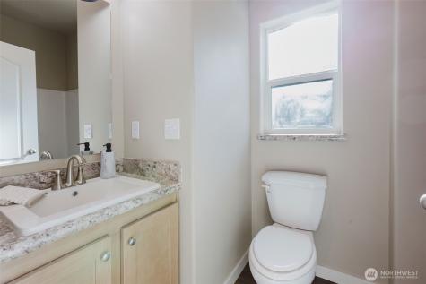 3371 SE Bielmeier Road Port Orchard WA 98367