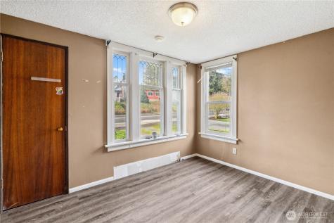 2113 E Grand Avenue Everett WA 98201