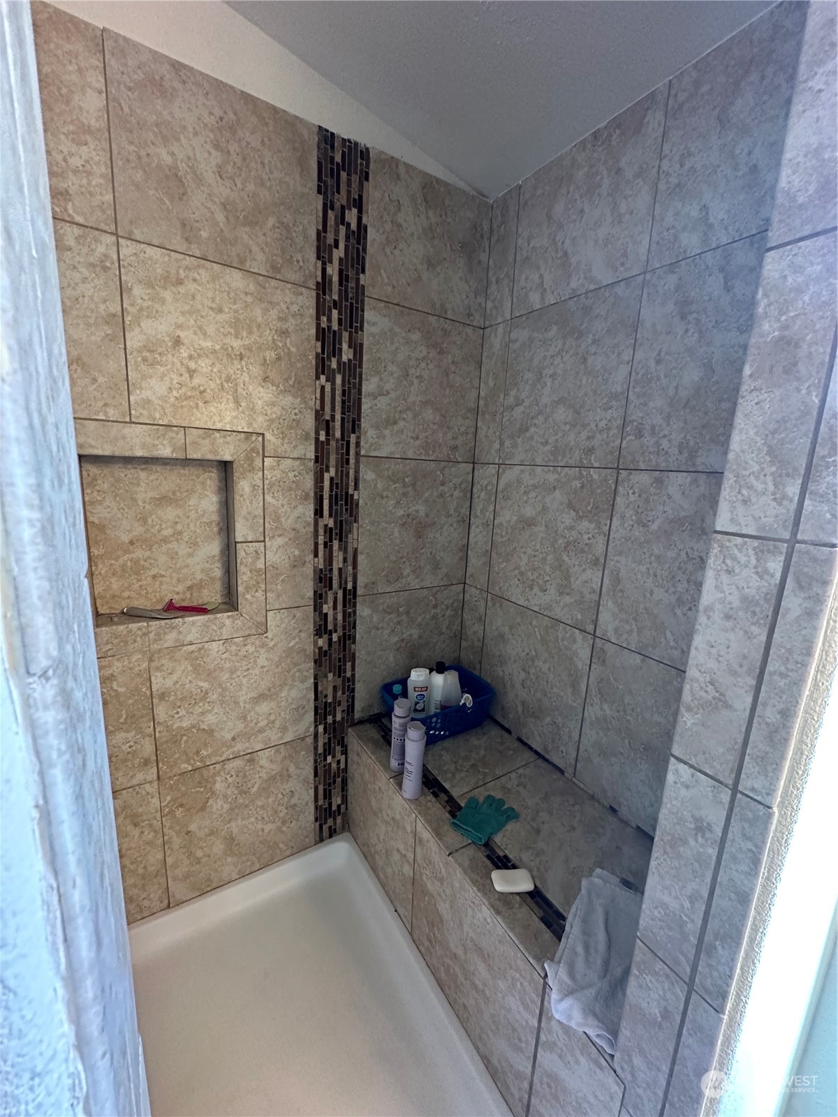 706 Centerville Highway Centerville WA 98613