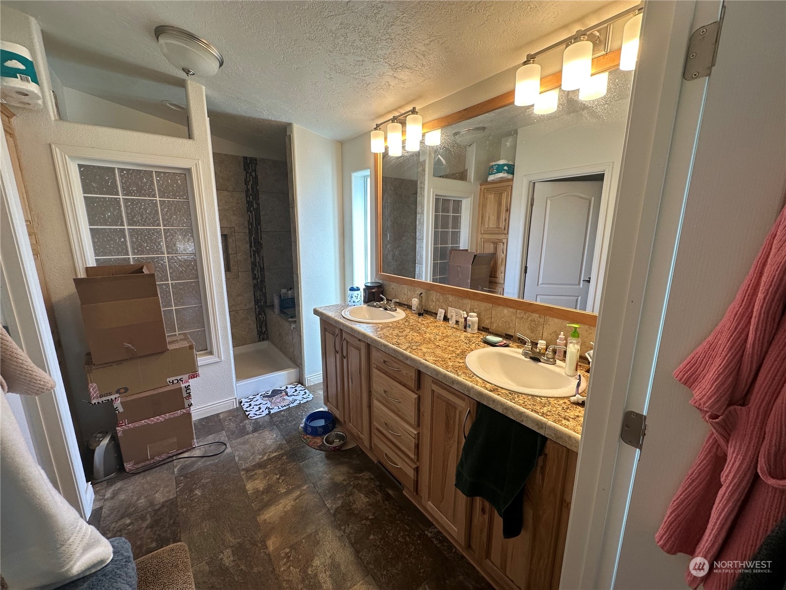706 Centerville Highway Centerville WA 98613
