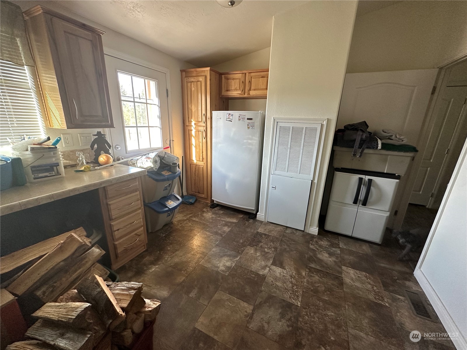 706 Centerville Highway Centerville WA 98613