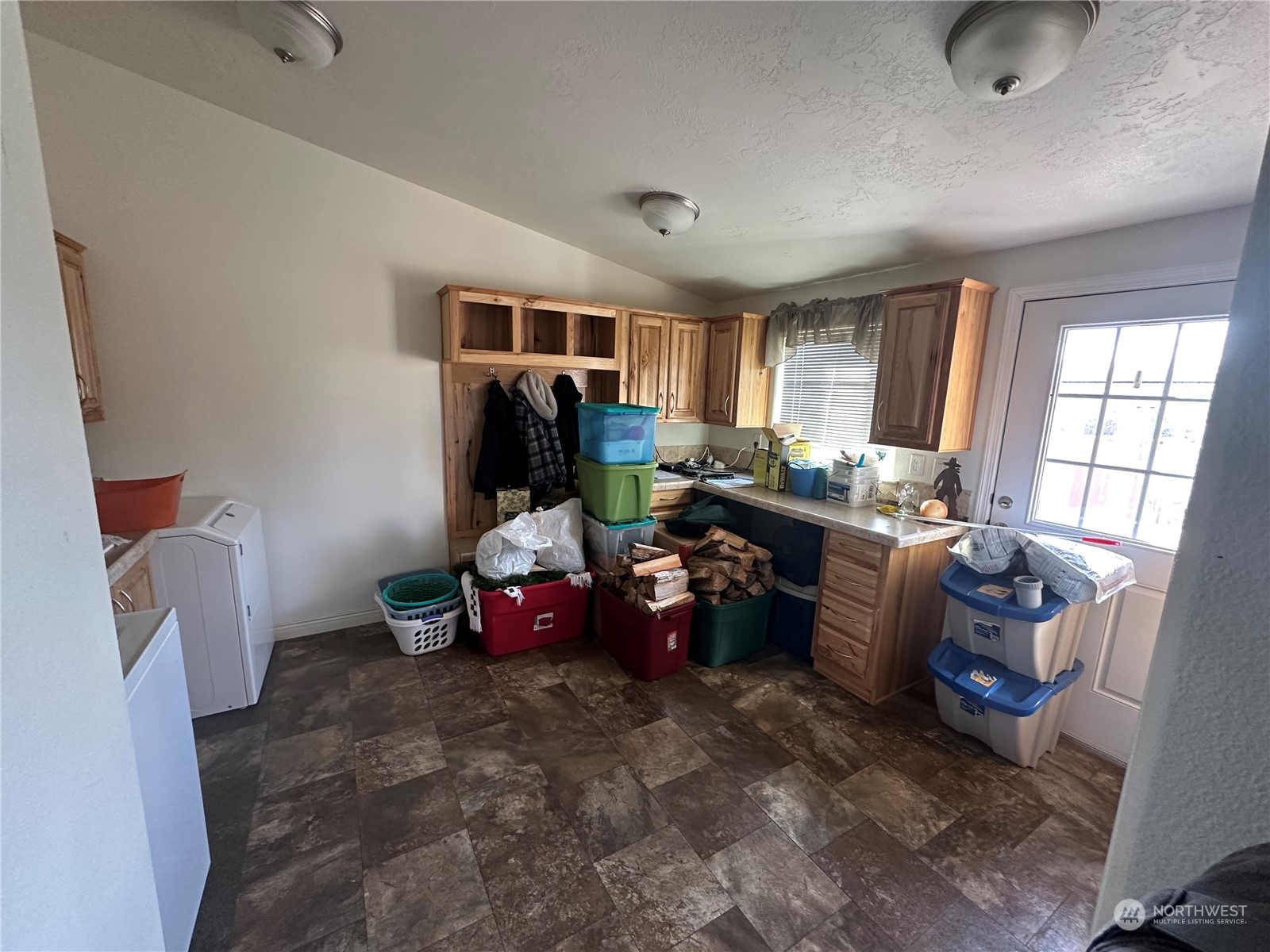 706 Centerville Highway Centerville WA 98613
