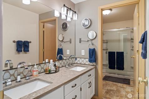 26421 106th Avenue SE Kent WA 98030