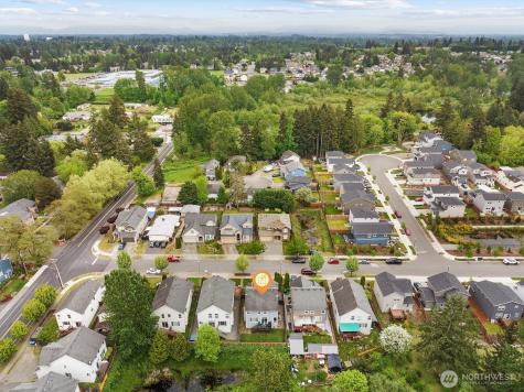 26421 106th Avenue SE Kent WA 98030