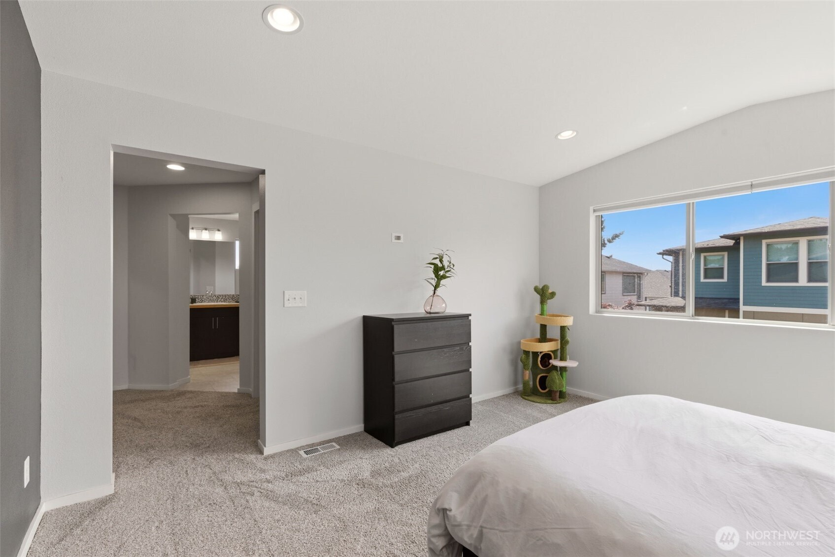 16031 SE 252nd Place Covington WA 98042