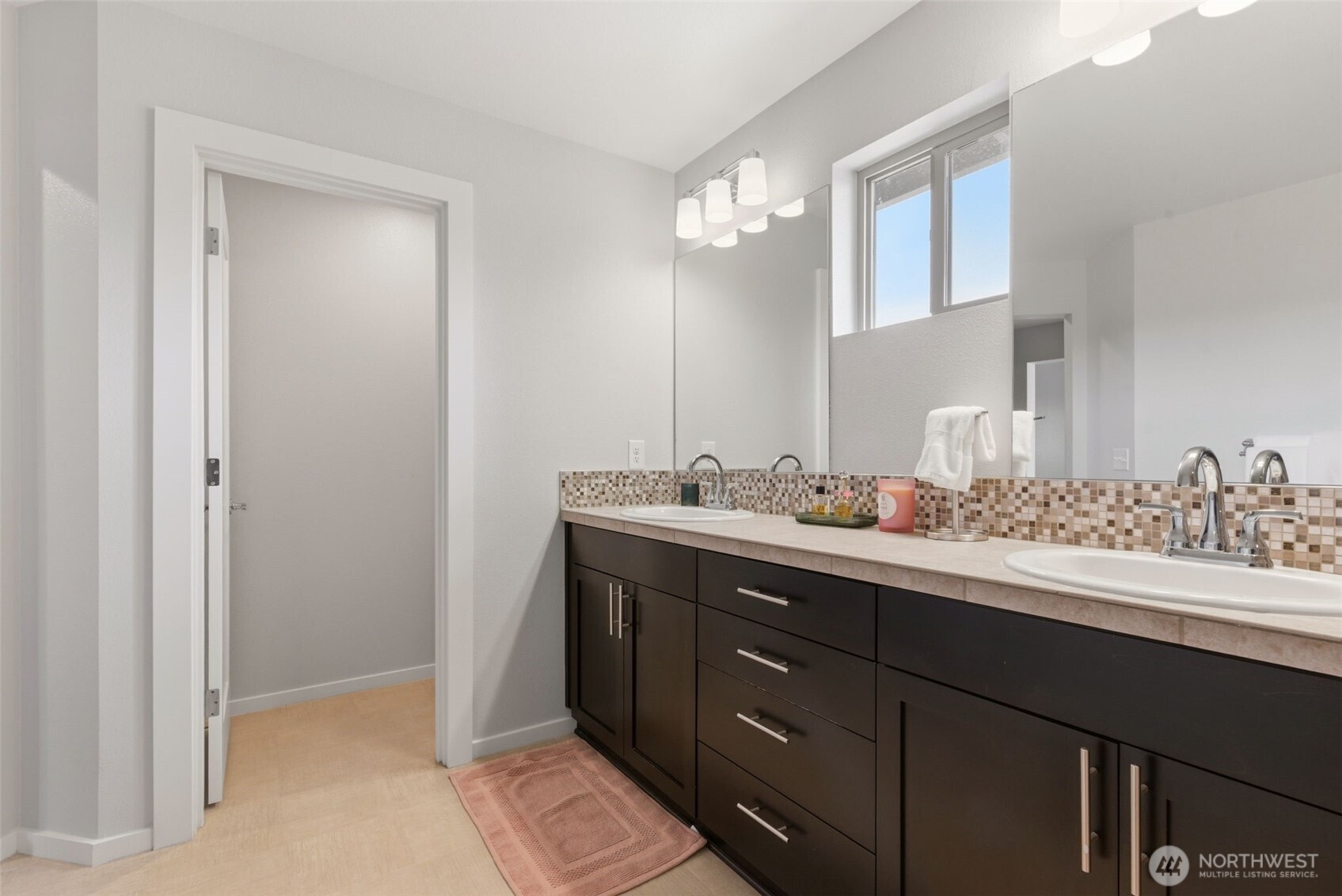 16031 SE 252nd Place Covington WA 98042