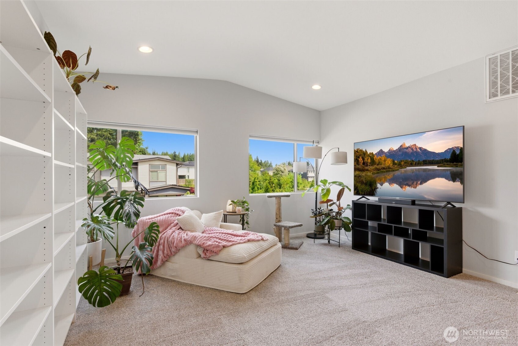 16031 SE 252nd Place Covington WA 98042