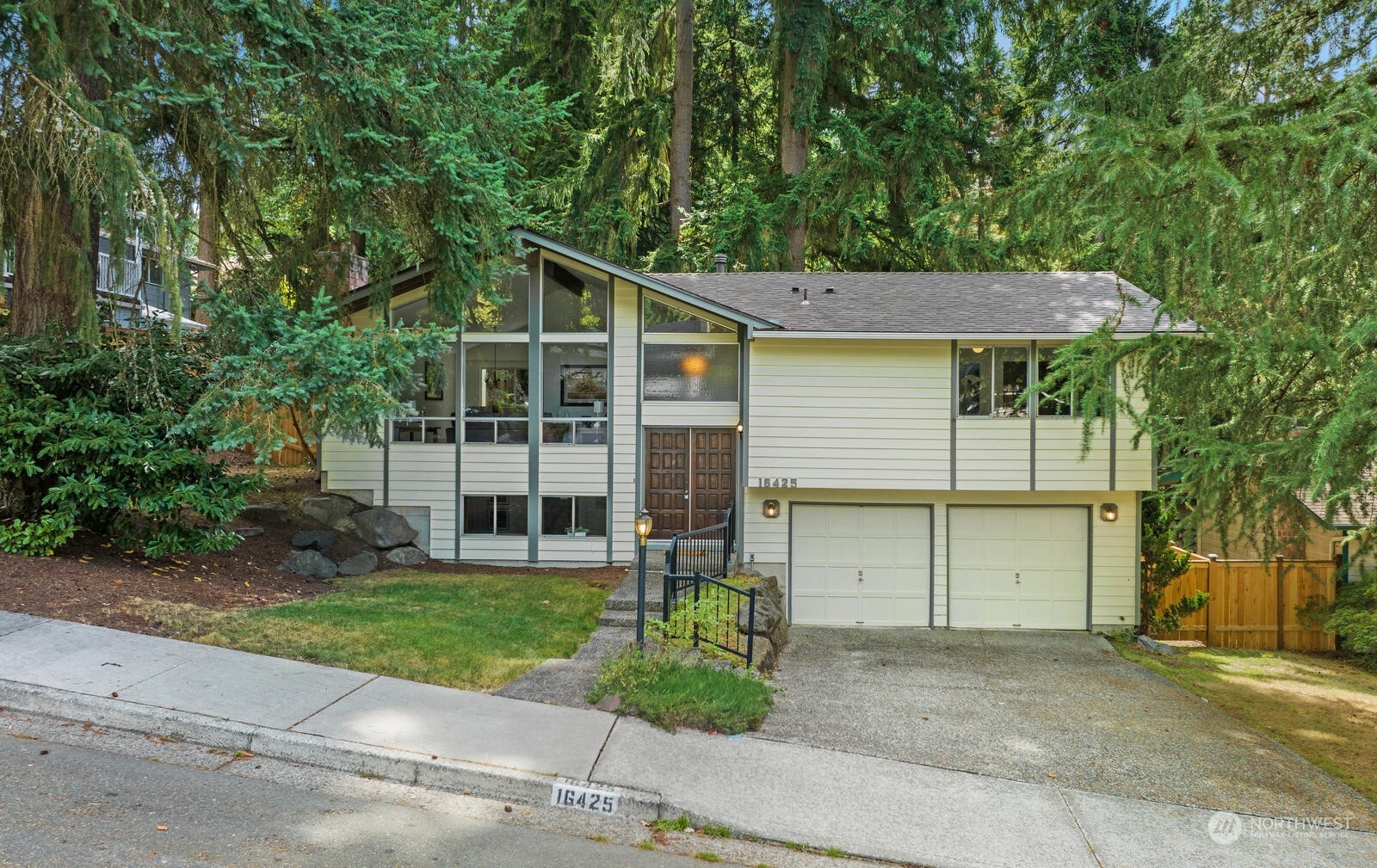 to Lions Realty Group Lions Realty Group