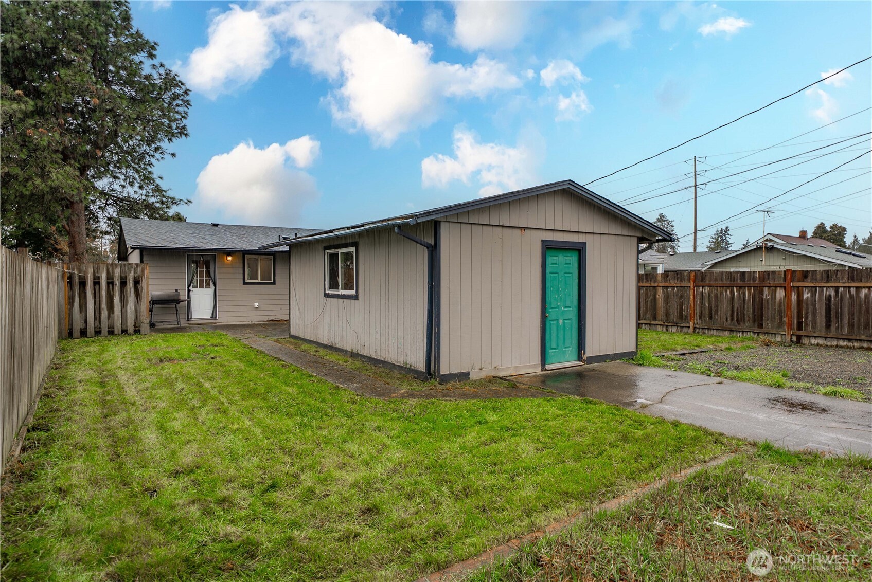 6621 S Pine Street Tacoma WA 98409