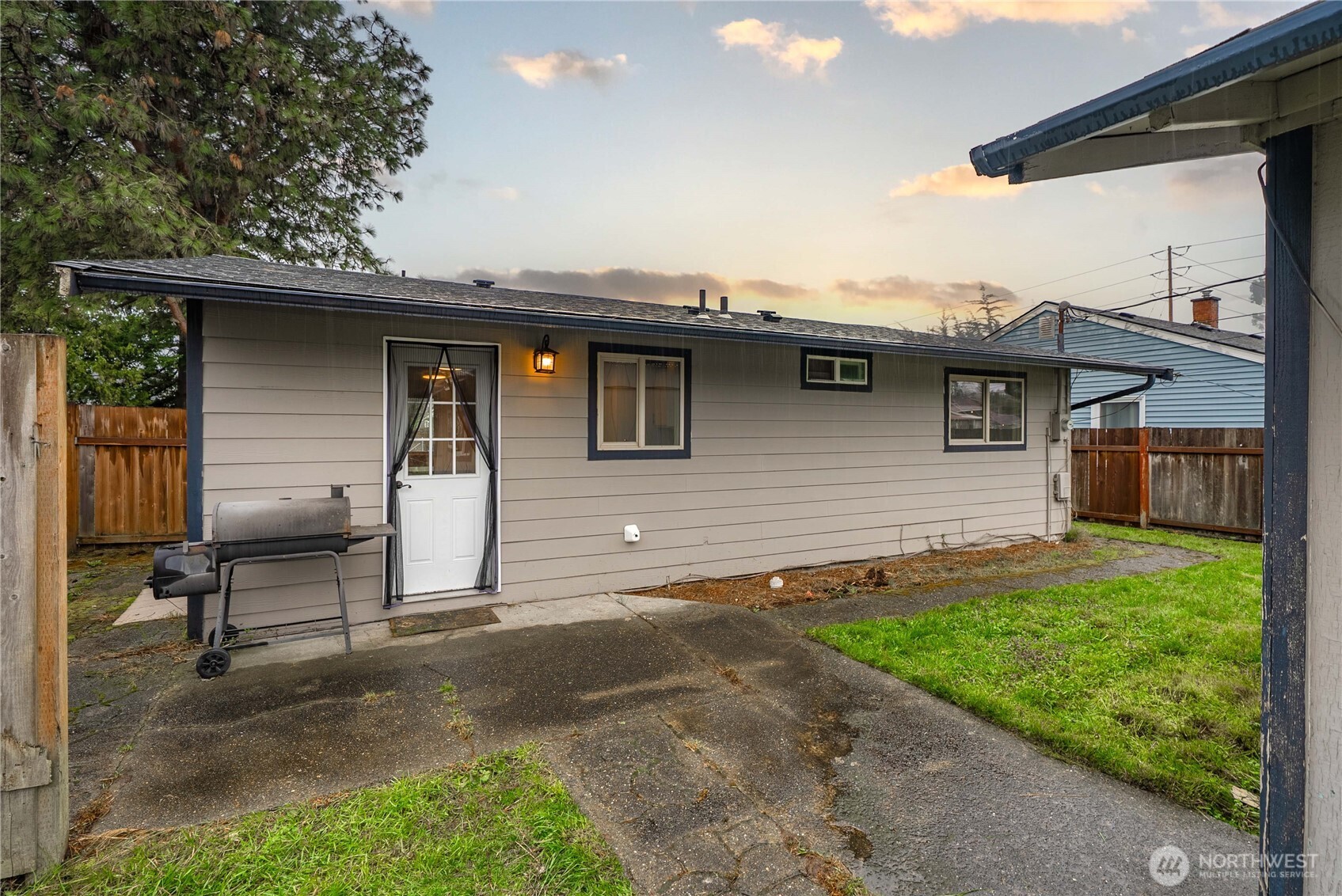 6621 S Pine Street Tacoma WA 98409