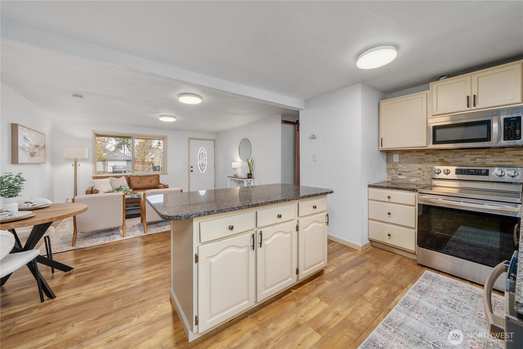 6621 S Pine Street Tacoma WA 98409