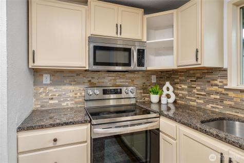 6621 S Pine Street Tacoma WA 98409