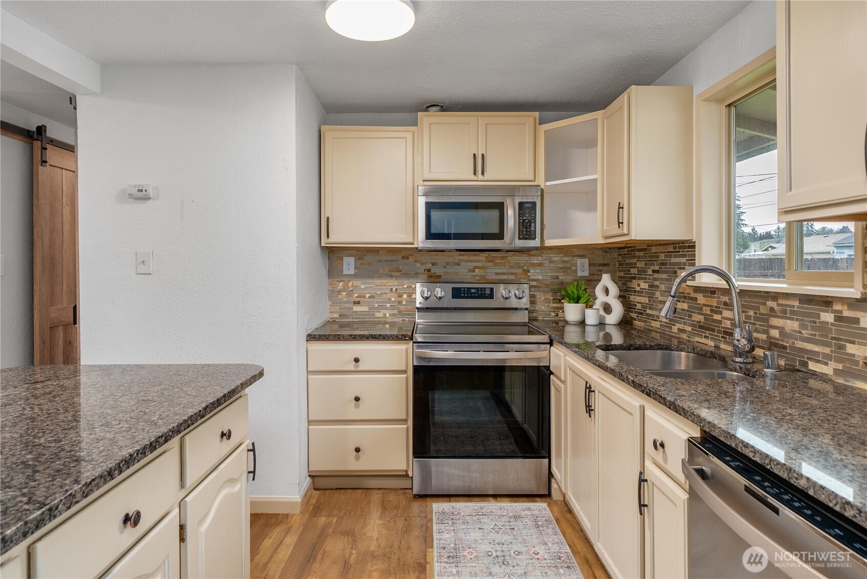 6621 S Pine Street Tacoma WA 98409