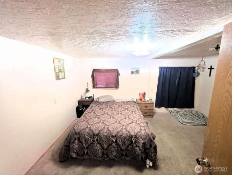 44 Weatherstone Road Omak WA 98841