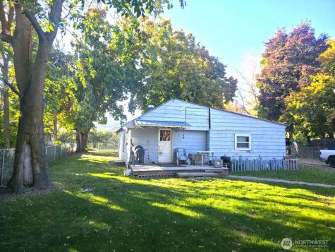 44 Weatherstone Road Omak WA 98841