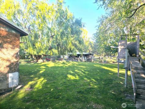 44 Weatherstone Road Omak WA 98841