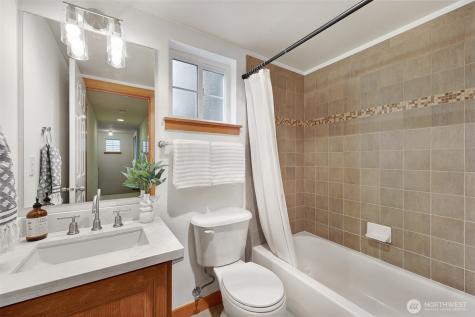 1118 NW 56th Street Seattle WA 98107