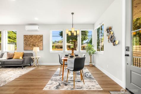 4326 SW Mills Street Seattle WA 98136