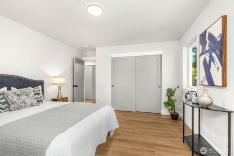 4326 SW Mills Street Seattle WA 98136