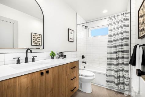 4326 SW Mills Street Seattle WA 98136
