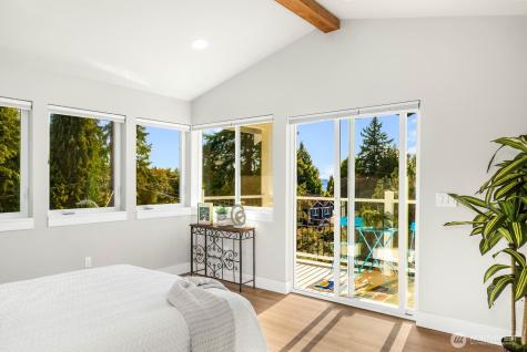 4326 SW Mills Street Seattle WA 98136