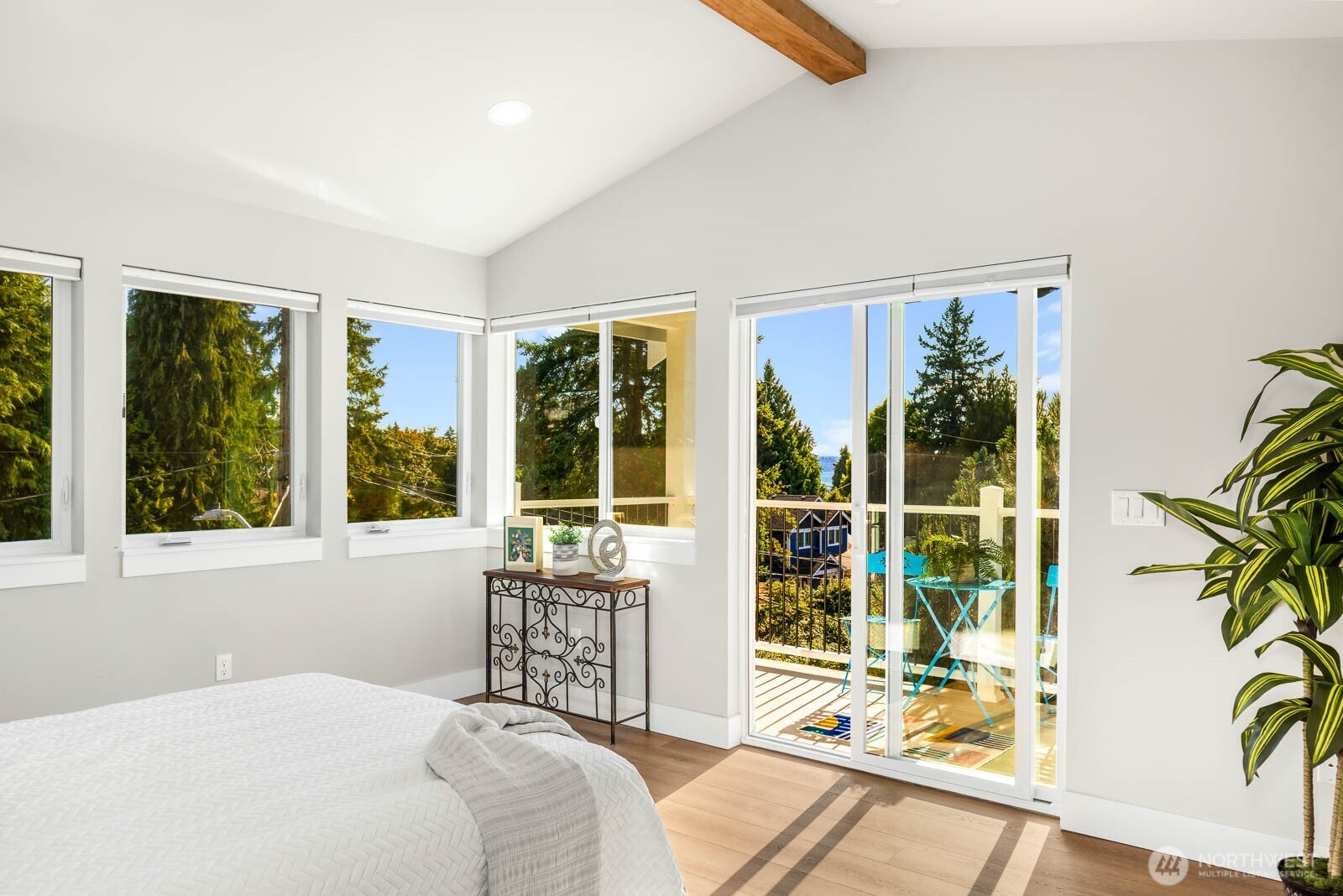 4326 SW Mills Street Seattle WA 98136