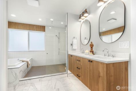 4326 SW Mills Street Seattle WA 98136