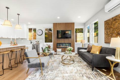 4326 SW Mills Street Seattle WA 98136