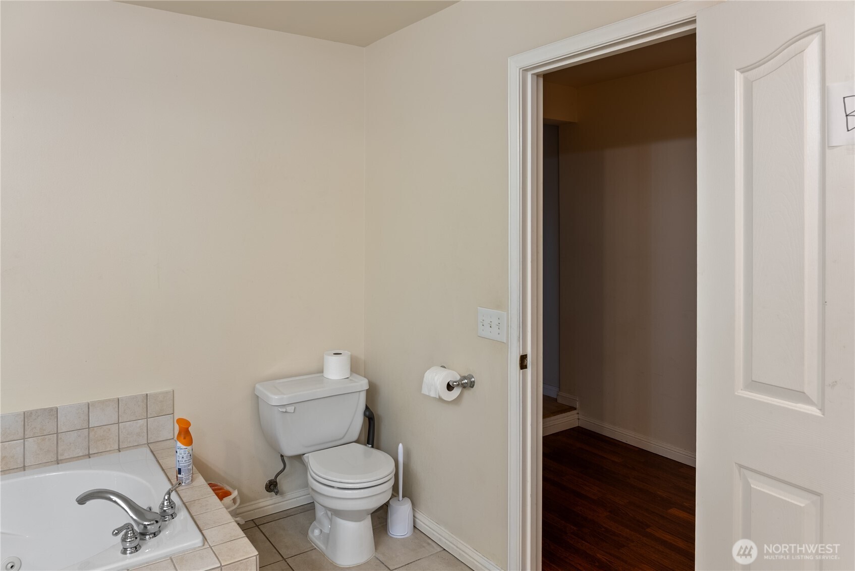 1203 E Section Street Mount Vernon WA 98274
