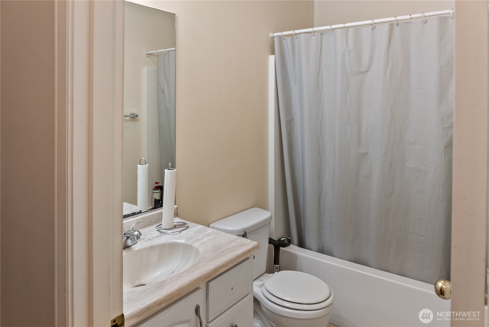1203 E Section Street Mount Vernon WA 98274