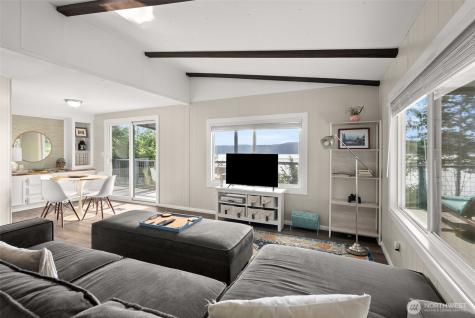 40 N Canal View Road Hoodsport WA 98548