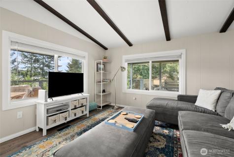 40 N Canal View Road Hoodsport WA 98548