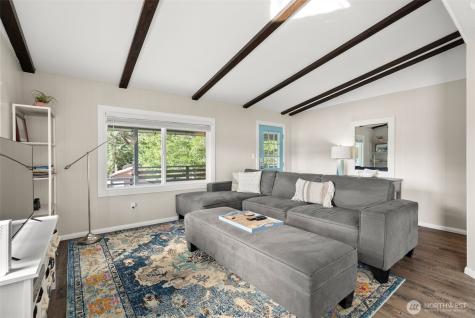 40 N Canal View Road Hoodsport WA 98548
