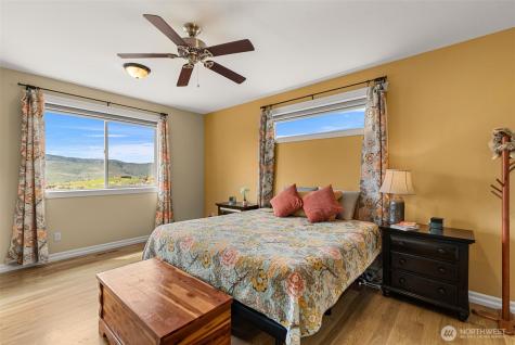 125 E Mountain Brook Lane Wenatchee WA 98801