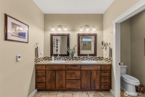 125 E Mountain Brook Lane Wenatchee WA 98801