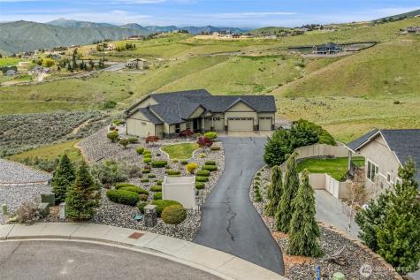 125 E Mountain Brook Lane Wenatchee WA 98801