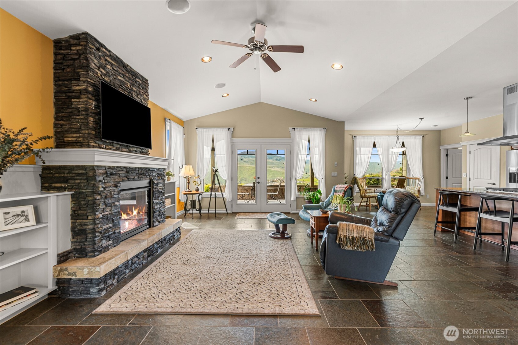 125 E Mountain Brook Lane Wenatchee WA 98801